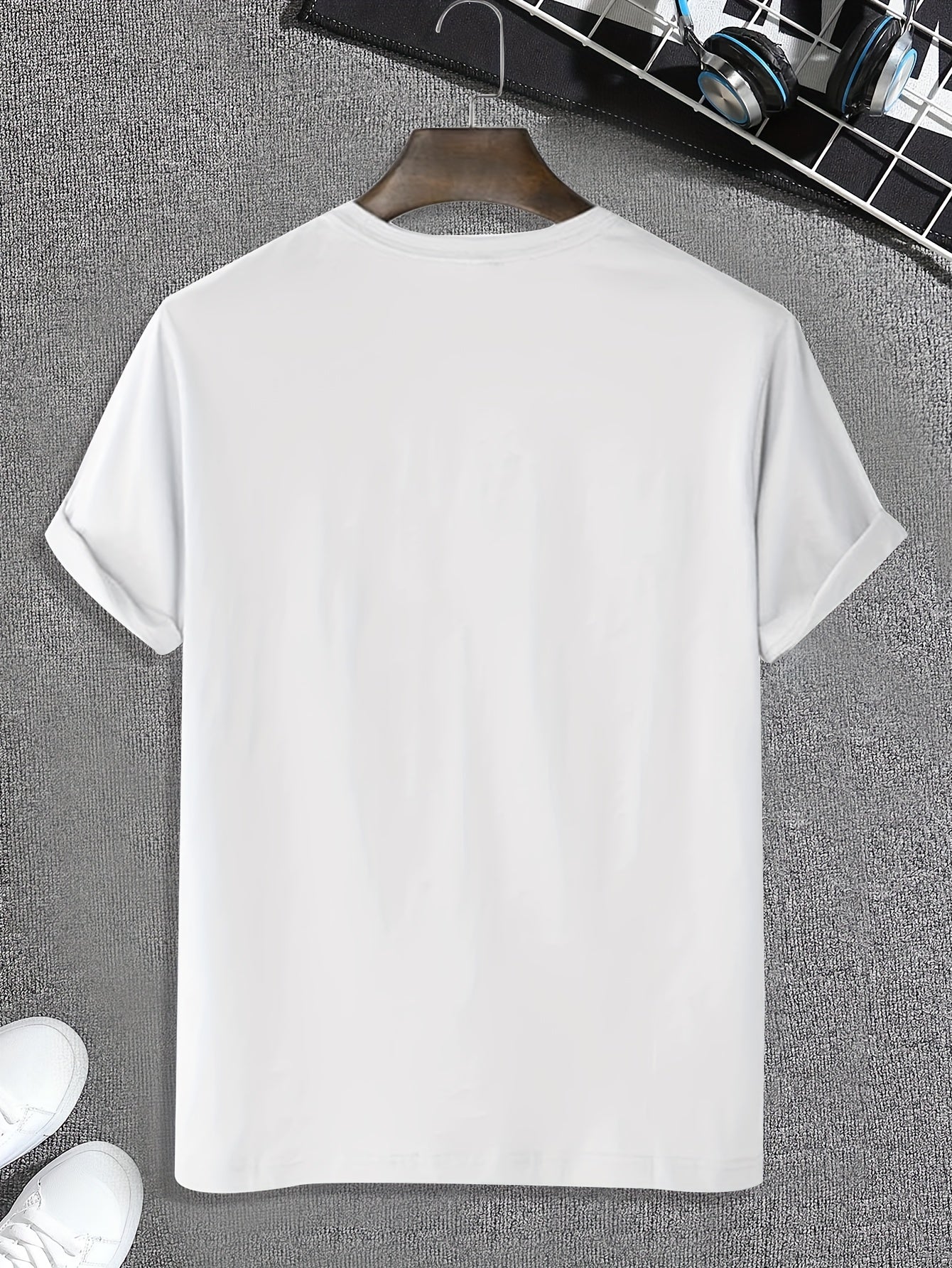 Funny Skeleton Print, Men's Graphic Design Crew Neck Active T-shirt, Casual Comfy Tees Tshirts For Summer, Men's Clothing Tops For Daily Gym Workout Running