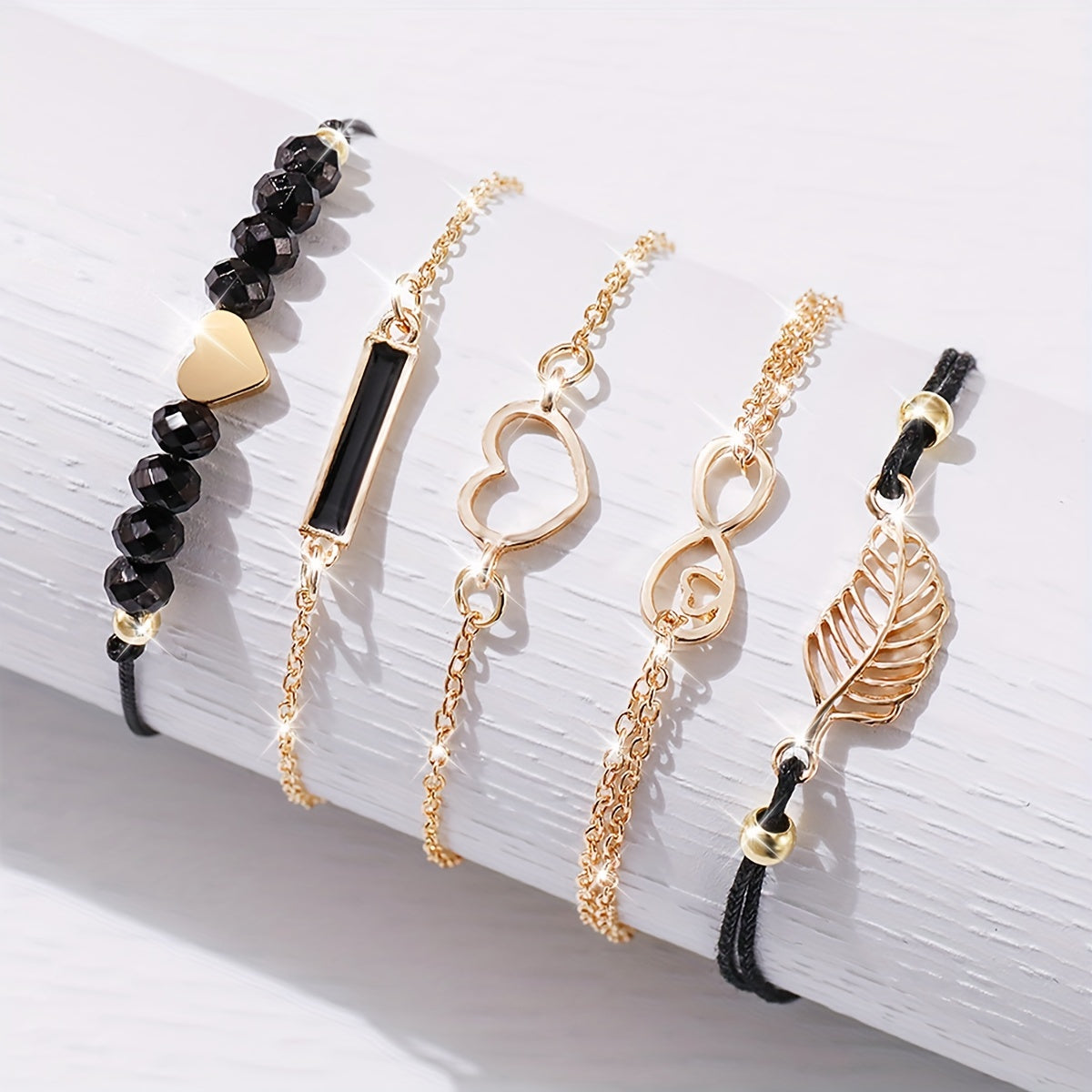 6pcs/set Women's Watch Casual Round Pointer Quartz Watch Analog PU Leather Wrist Watch & Heart Leaf Bracelets, Gift For Mom Her